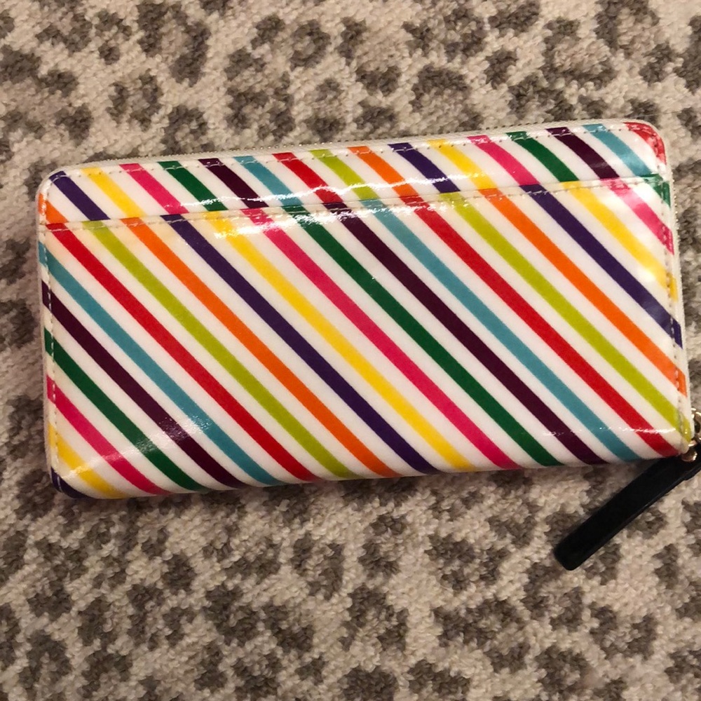 KATE SPADE WALLET! - Picture 2 of 4